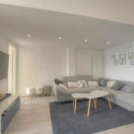 Antares 310 Au Centre A Avec Vue Sur Les Alpes أنزير